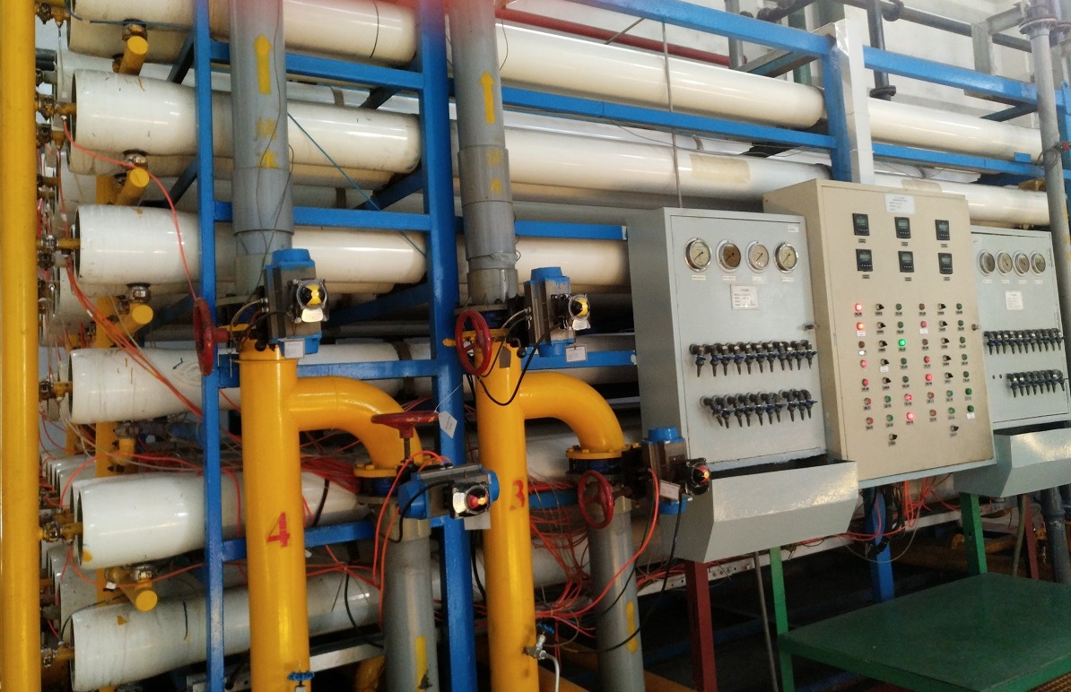 反滲透設(shè)備1 (3).jpg