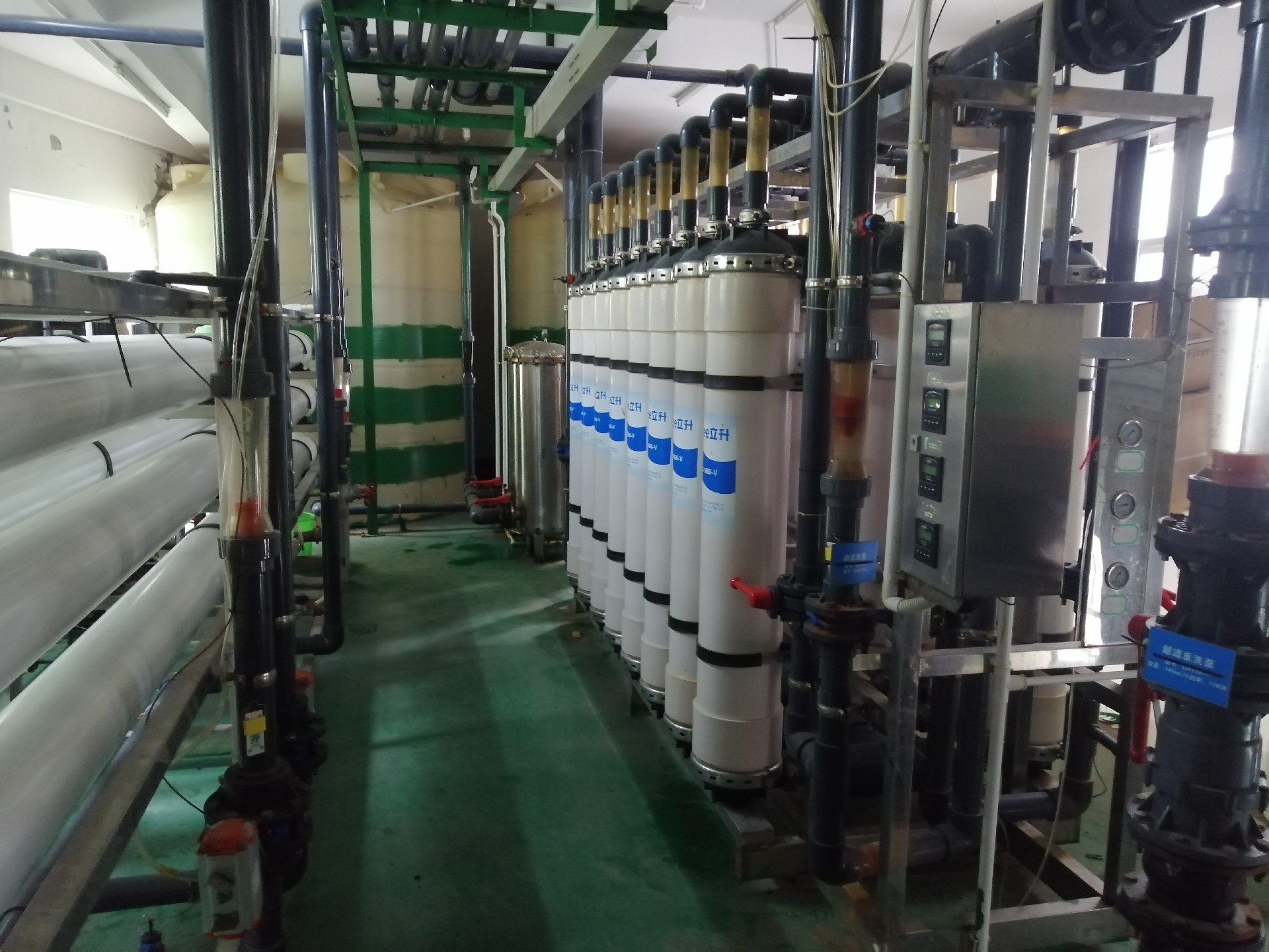 超純水系統 (4).jpg